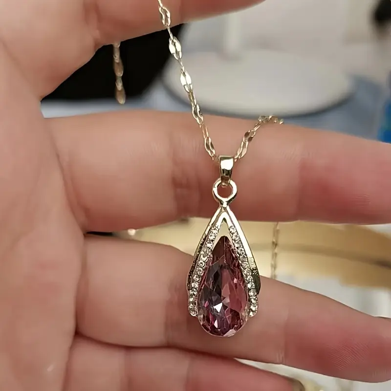 1pc Exquisite And Stylish Faux Crystal Pendant Necklace, Perfect As A Gift For Birthdays Or Any Special Occasion